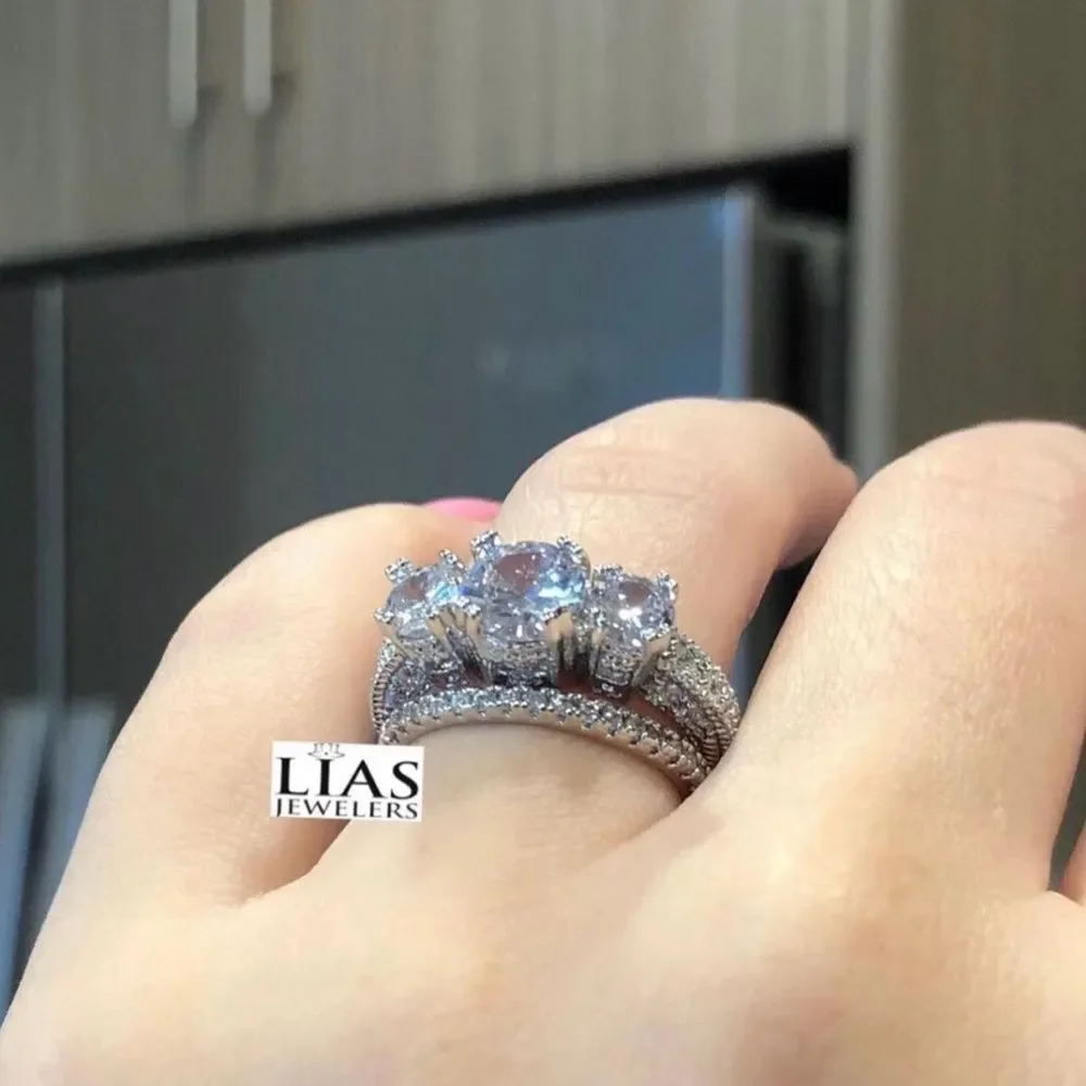 New 18k white gold wedding ring set